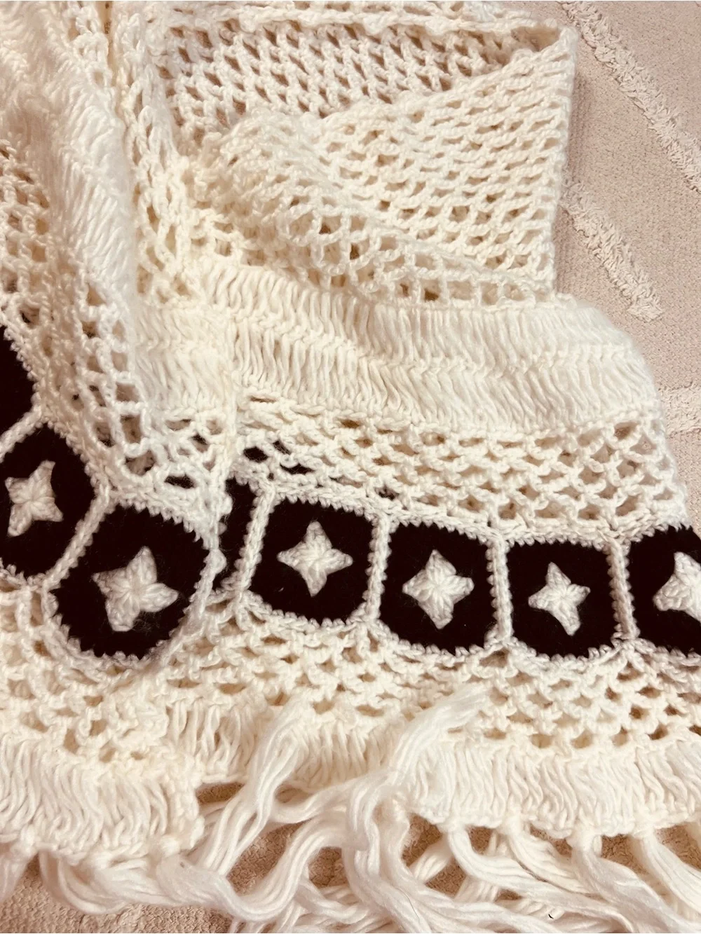 Vintage 70s Handmade Bohemian Crochet Shawl – Cream & Black Geometric Floral